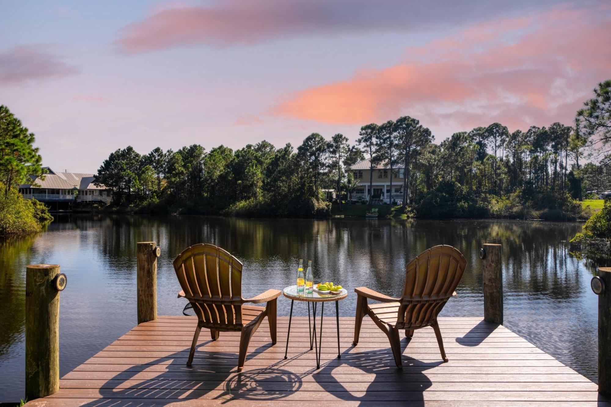 Edgewater By Avantstay Gorgeous Character Lakefront Home W Private Dock Destin Eksteriør bilde